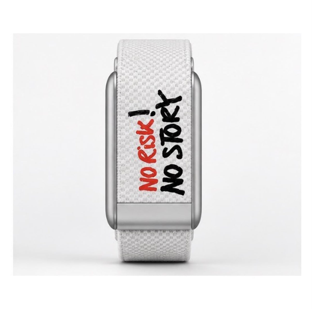 Bracelet NO TIME No Risk No Story blanc compatible WHOOP, vue de face